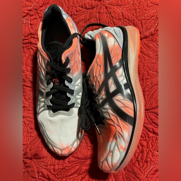 ASICS gel Quantum Inifity 2 BRAND NEW - Picture 2 of 4